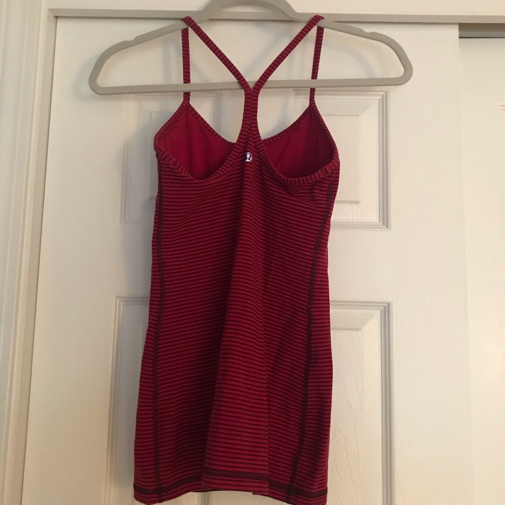 LULULEMON power Y top - Picture 3 of 3
